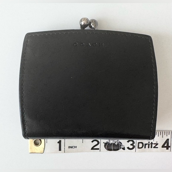Coach Vintage Kisslock Black Coin Purse - Picture 11 of 12